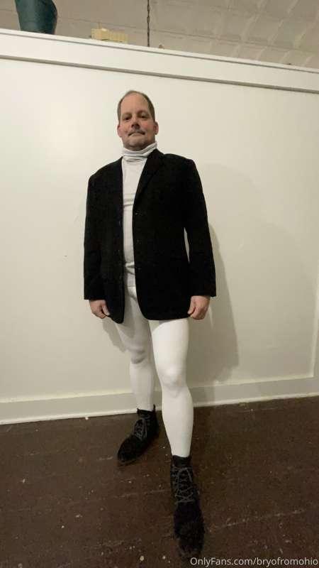 Felt like dressing these leggings up.