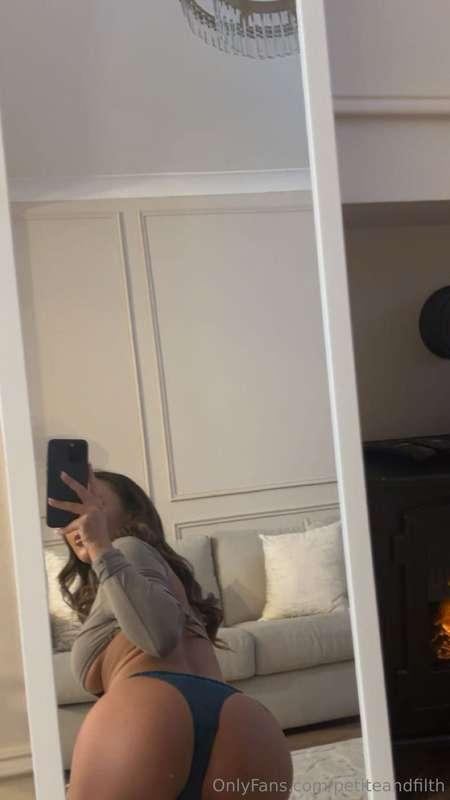 Spank me 🍑