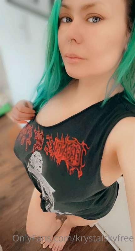 Are you a cradle of filth fans? 🤔 Tell me your favourite son..