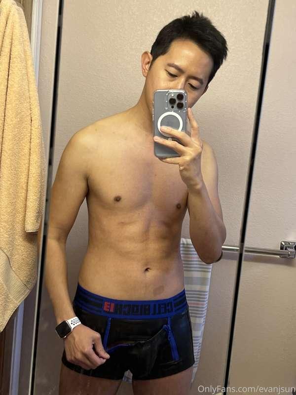 Just got this pair of Cellblock 13 underwear. It’s open in t..