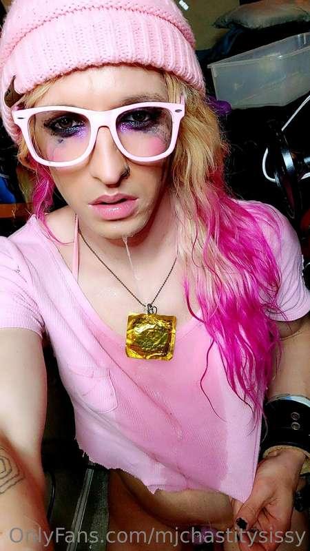 aftermath of a throat training video. 
practice makkes perfe..