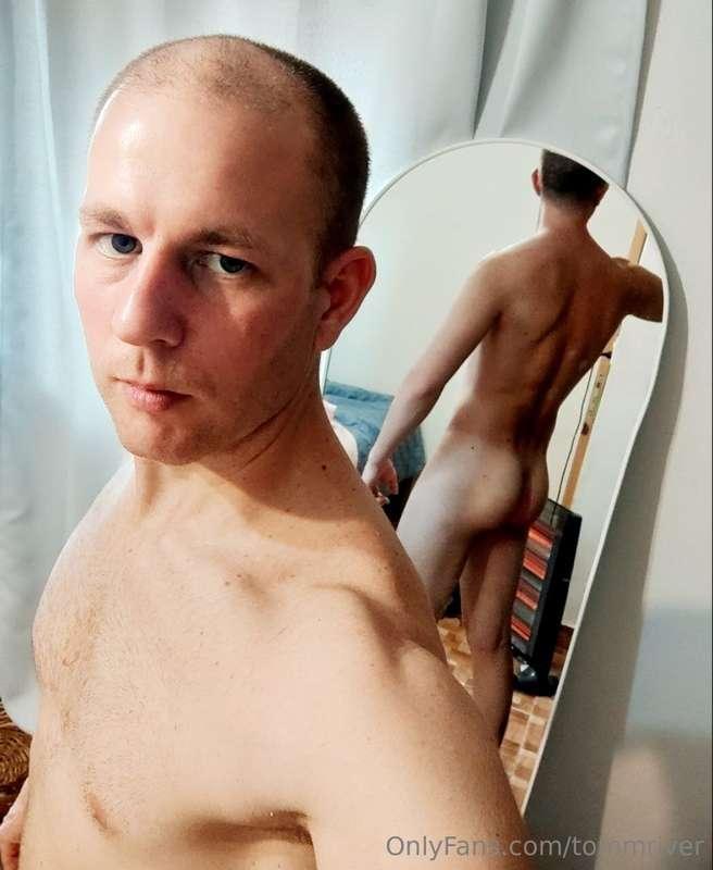 FREE SUBSCRIPTION 🎁!!!!   @tastypeeled ... 😊  @tastypeeled ...