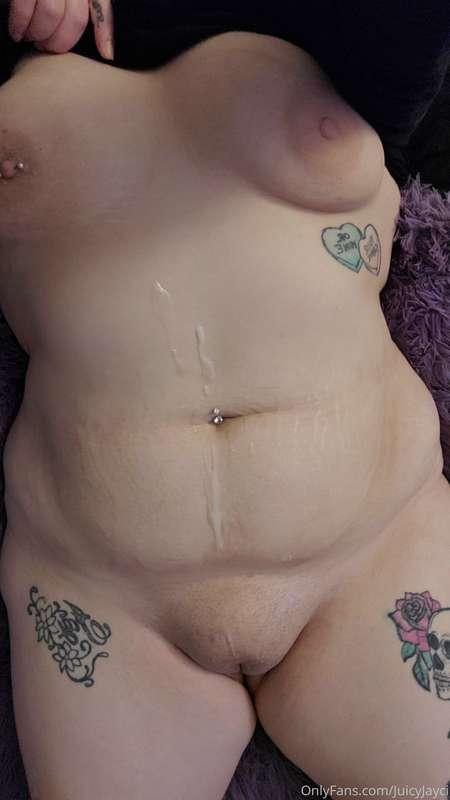 I look better when I'm covered in cum😝