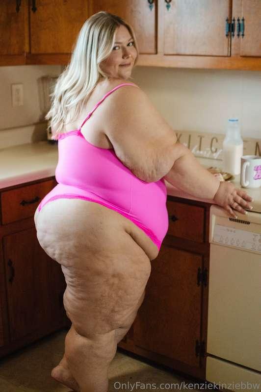 kenziekinziebbw image #5