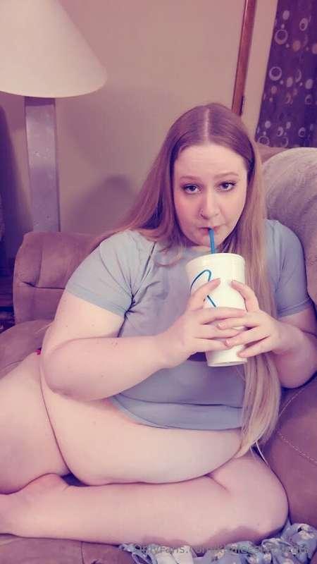 Wearing my feeder's shirt 😂 tiny on me