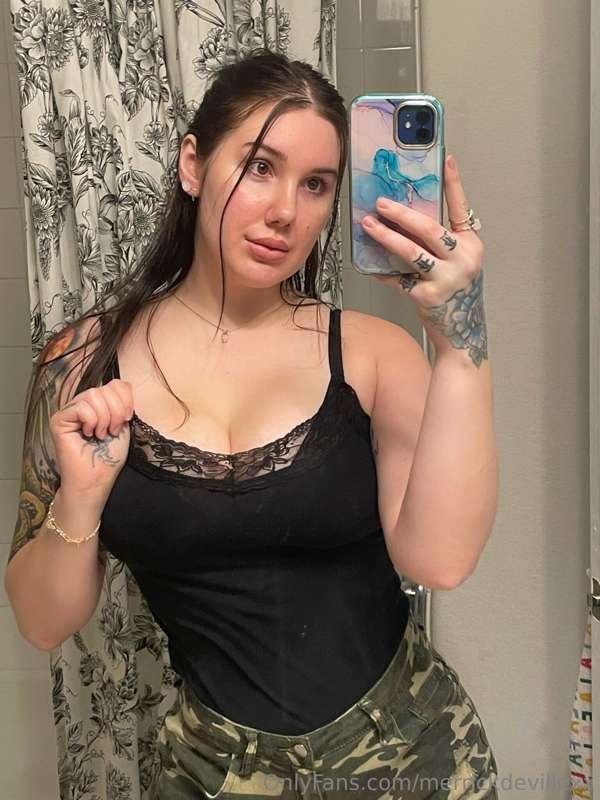 Just swinging by to say hi 😘
