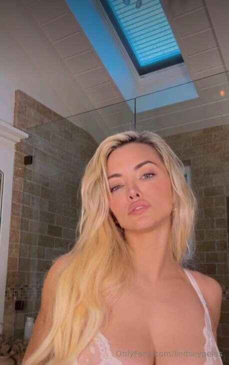 Just wanna say "hi" 👋😉