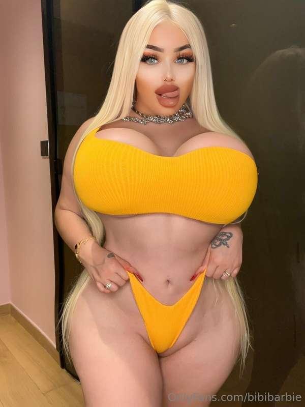 Do you like my swimwear? 😈 Tell me in my DMs