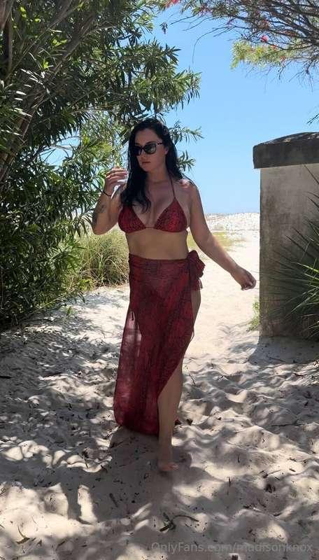 This naughty girl needs a good fucking, 💦