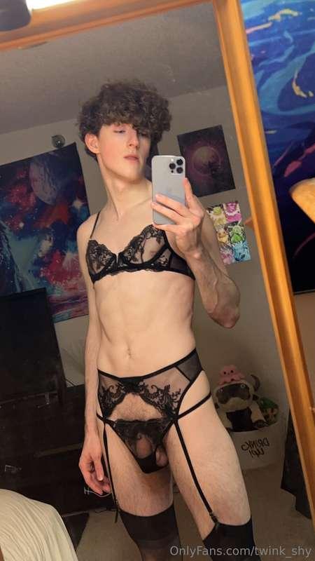 twink_shy image #7