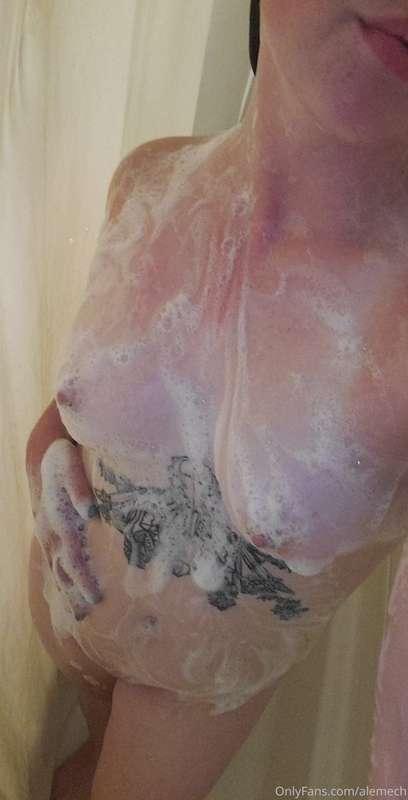 Shower time dolls ❤ Wish I had a friend 🥵😘