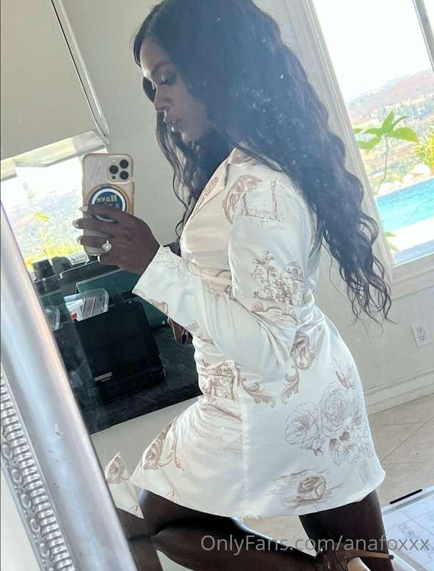 If I showed you my wardrobe, what would you pick for me to w..