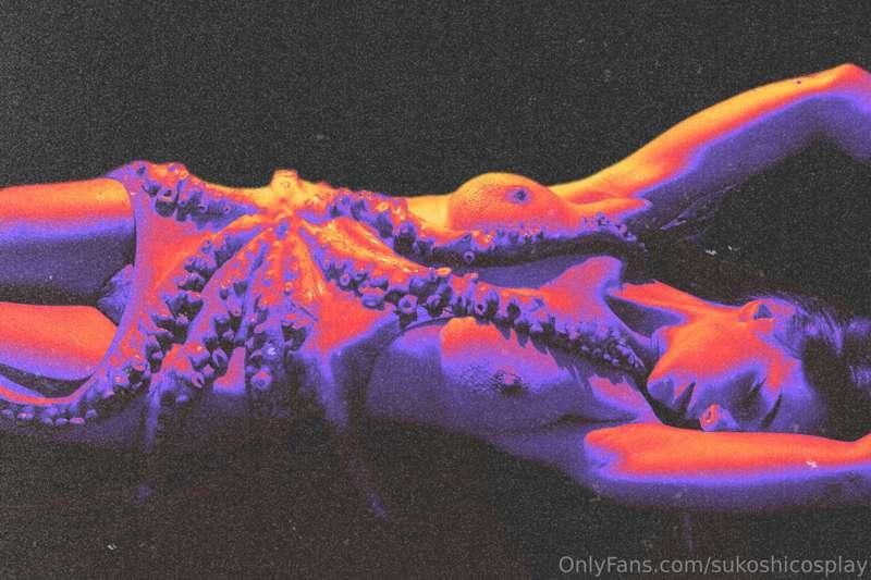 She simply cannot comprehend 
The tentacles, stalks and orga..