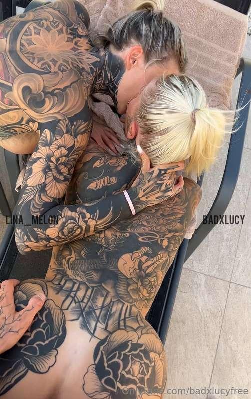 Double DOGGY 3-SOME at the Pool 🥵We went for a little naked ..