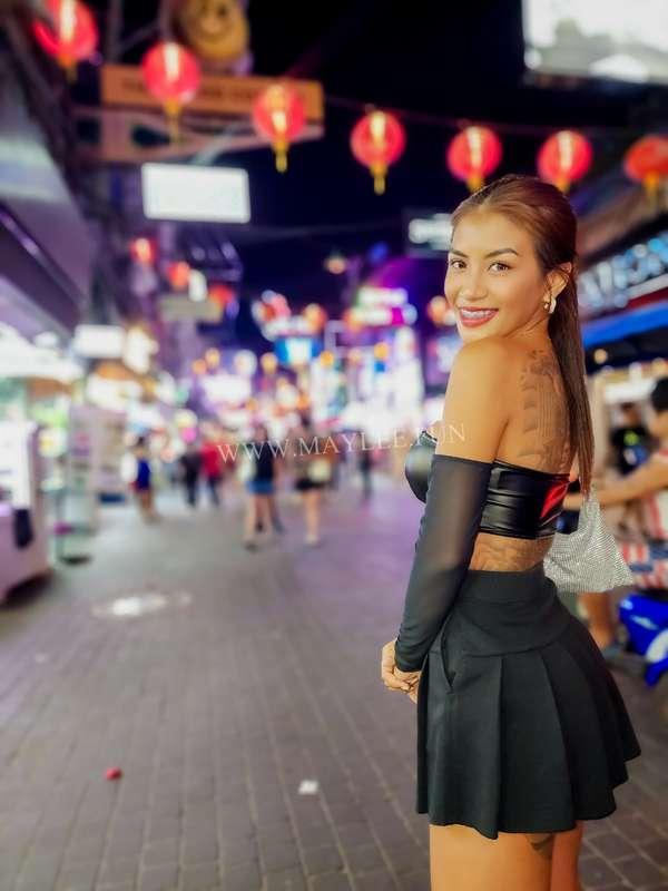 It's such a beautiful night out 🏮🖤🖤