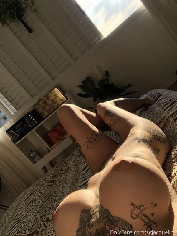 Like this post if you love sunny days like i do 🥵