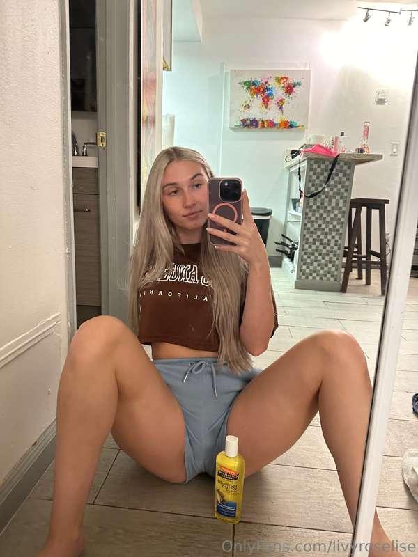 heyyy, I'm back, haven't posted on here in a while 😋