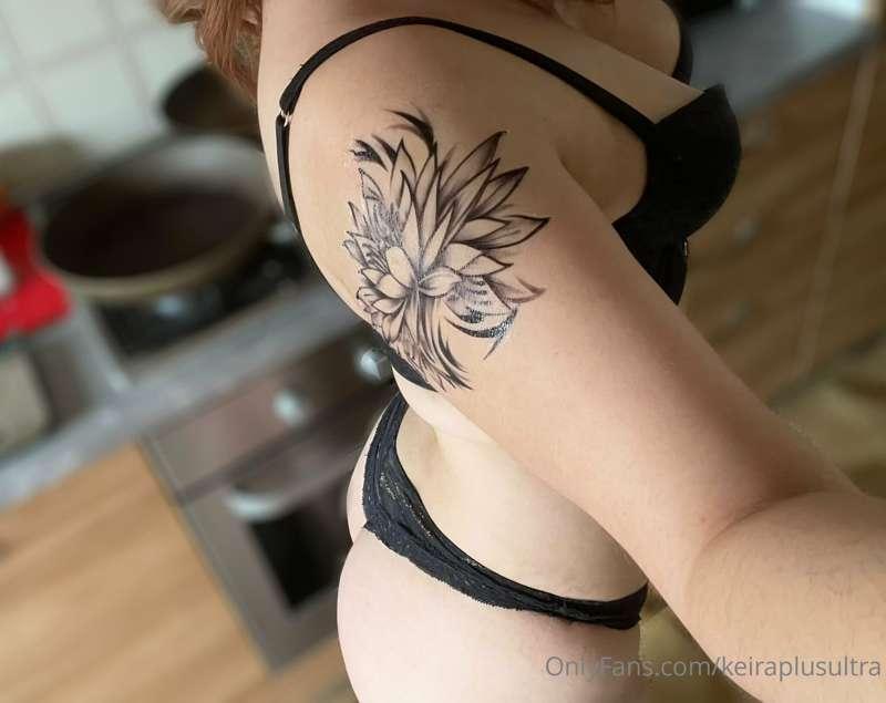 Che ne dici amore, mi sta bene il nero o meglio senza niente..