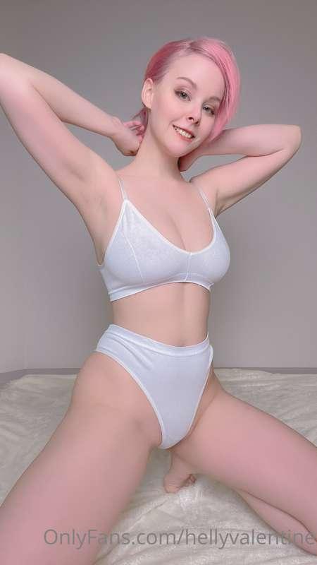 hellyvalentine image #9