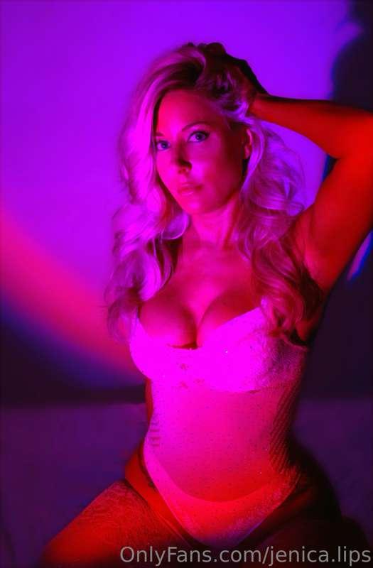 Redlight District 🥵