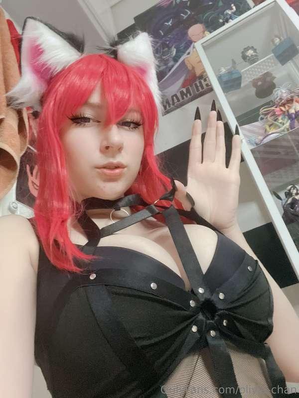 I really like red hair on me, it looks sexy❤️❤️