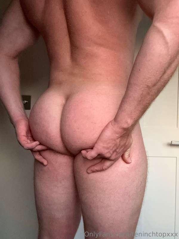 Forbidden Fruit LIKE if you want to see more of Daddy’s ass!..