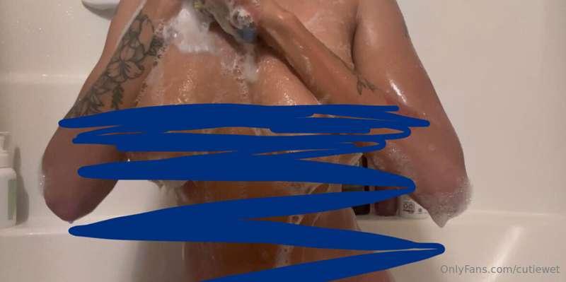 bath time ( twerk chest booty ) 🧼🛀🏽😘