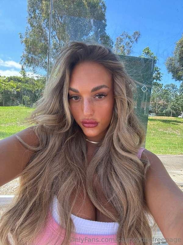 rate this photo for me! xx