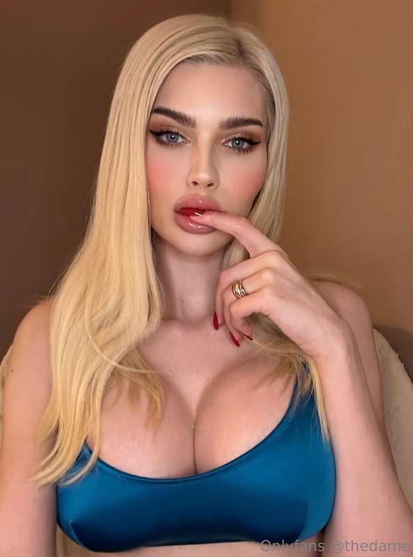 Mmmmm rate my new hair color 1-1000 💦💦💦