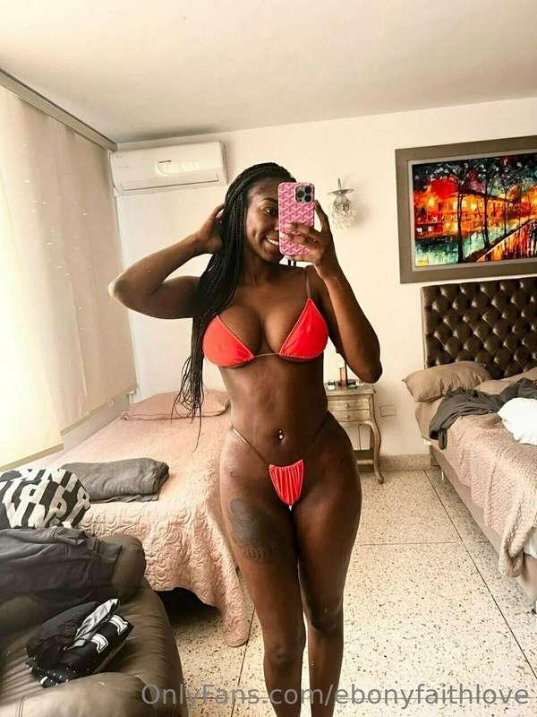 Do you want to see more? 💋