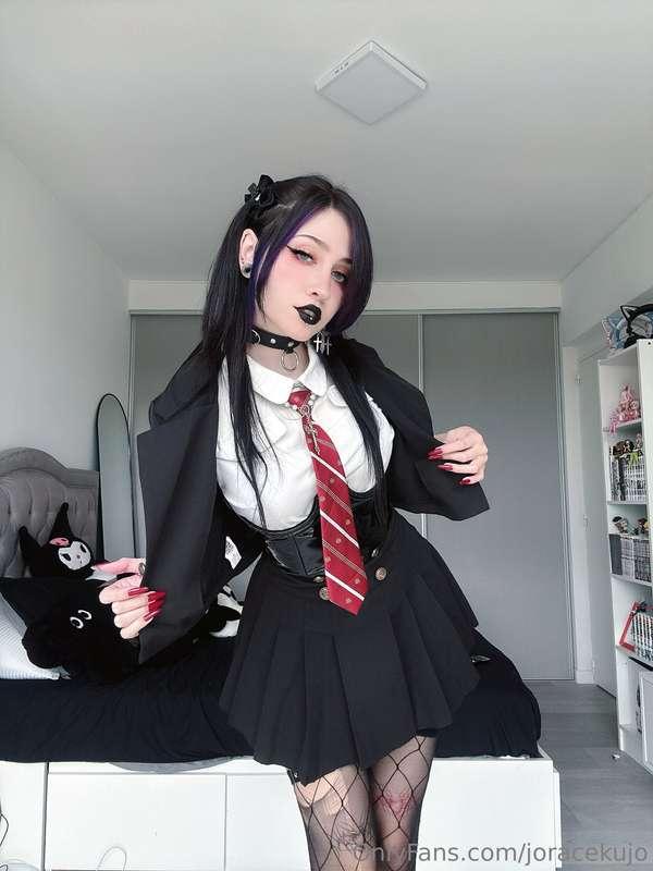 1 o 2?🖤🥀
