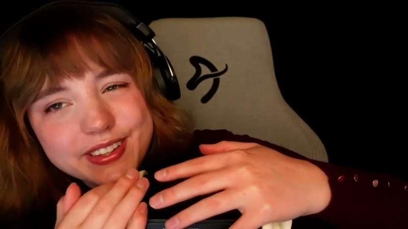 ASMR trigger requests 💚