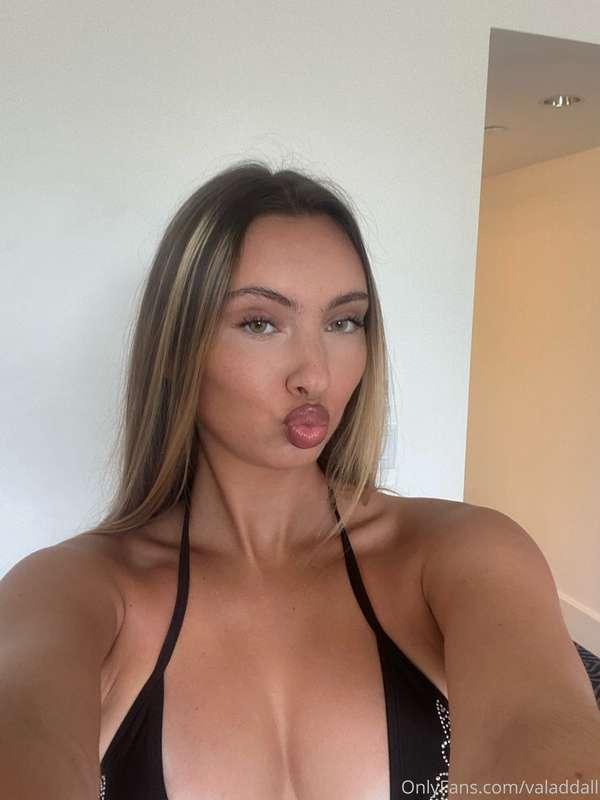 Here’s a kiss 💋