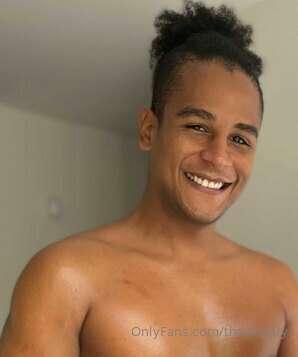 Wanna know if I was naked or not ? 😏