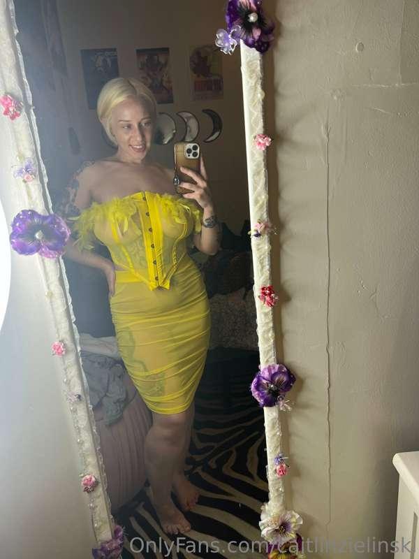 What do you think of this outfit? 😍