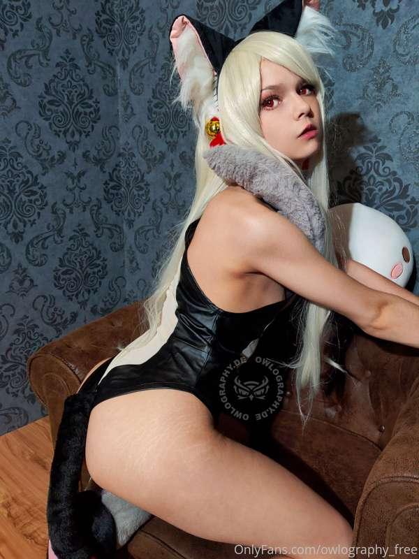 Hey hey <3 
This PPV includes 12 Selfies from my Illya Beast..