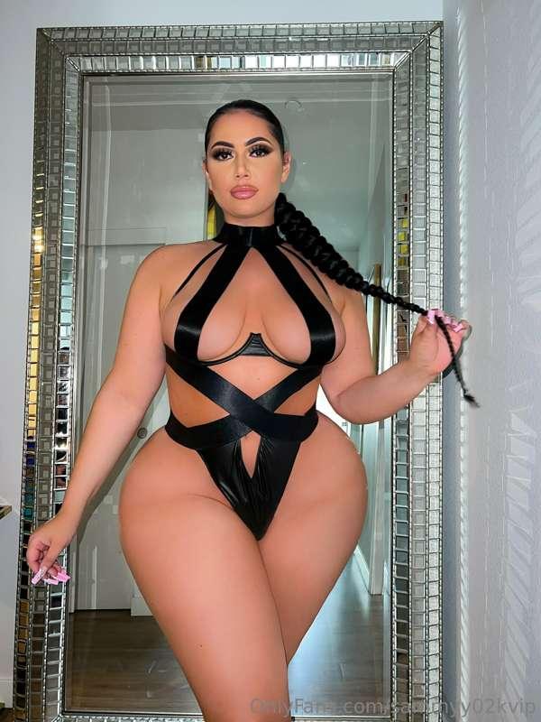 Stop & admire