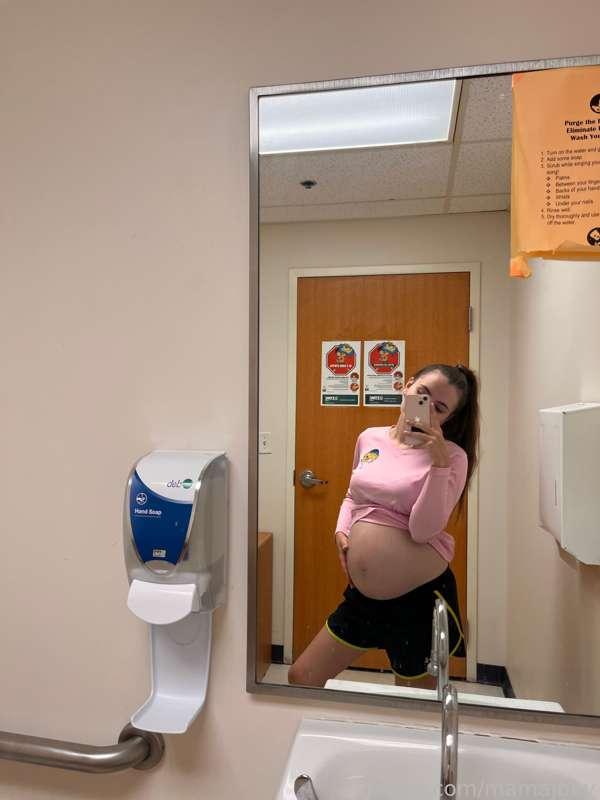 ryliefoxx image #3