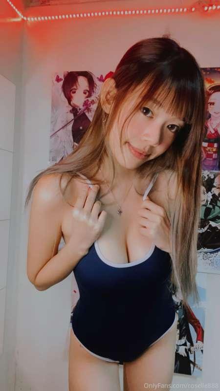 你最期待的新影片來了😄💕明晚有新的愛愛影片能陪你的夜晚😉💋 準備來射爆了嗎寶貝😈 Next Explicit Video..