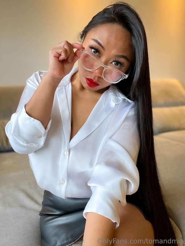 Let’s get down to business, shall we? 😈