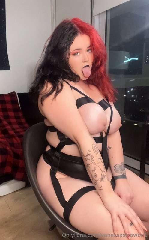 Good Morning 😈 who’s gonna be a good slut for mommy and tip ..