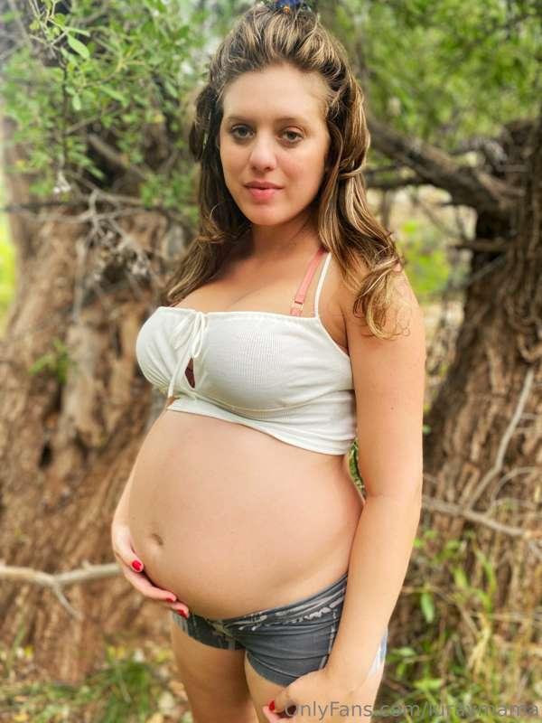 Do u luv mama's big swollen belly?