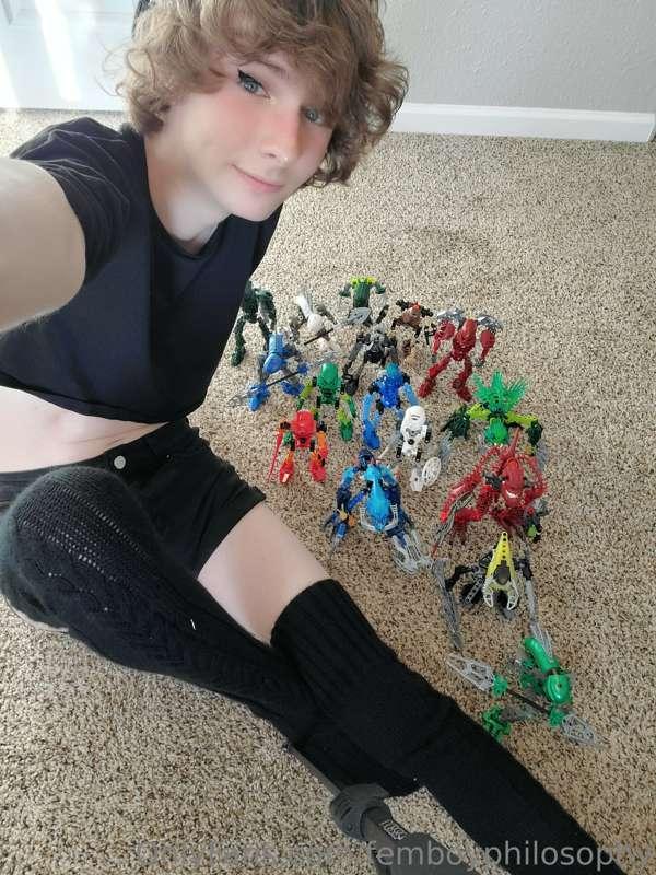 Last bionicle pics I swear