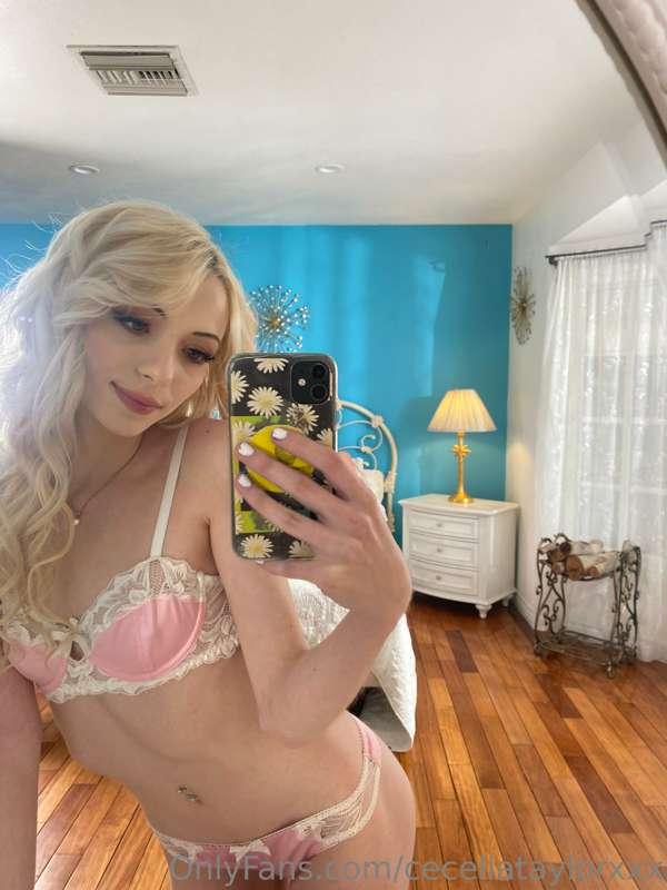 My premium only fans is on sale RN !!! Don’t miss out on thi..