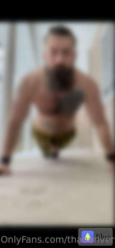 I did a few push ups with a hard cock… I need to work on get..