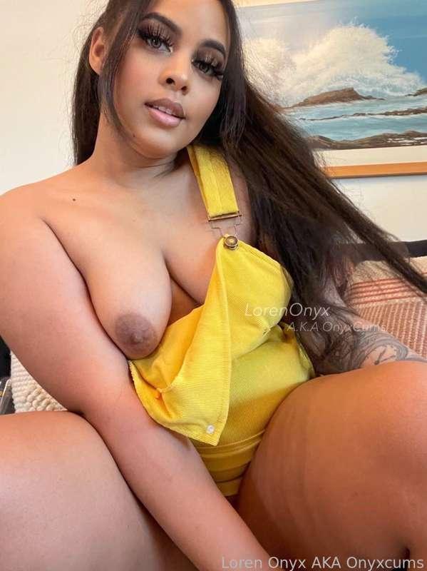 onyxcums image #0