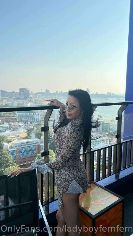 Would be great if someone suck me here🍆😋
Good quality pics a..