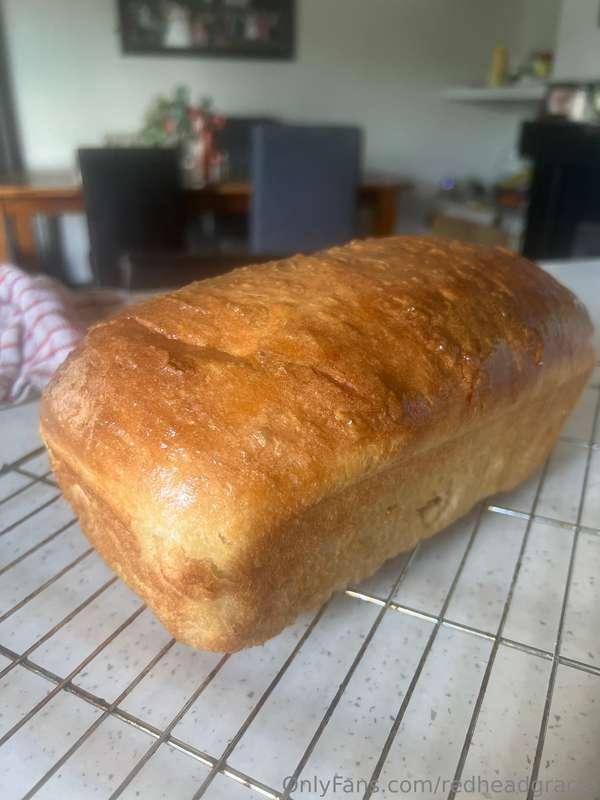 Todays bakes 🍞 Farm house loafCiabatta rolls Banana bread 4 ..