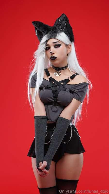 ### This Sunday I will have a cosplay stream! ### You see th..