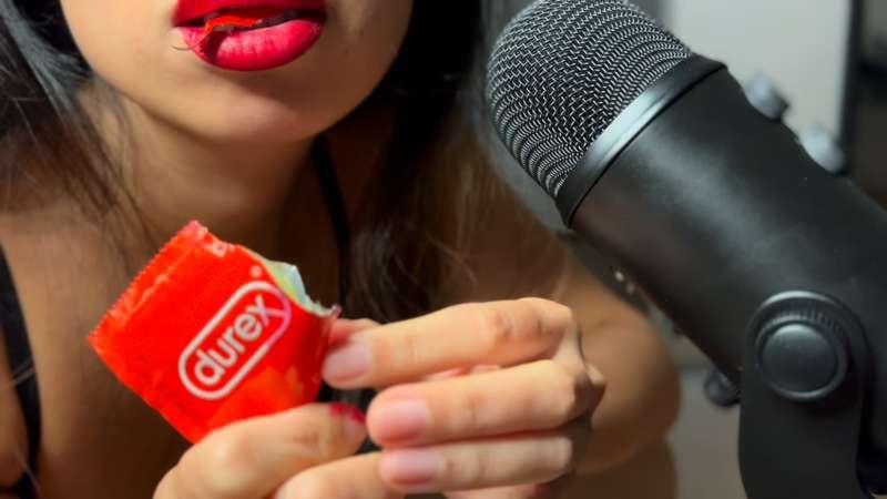 ASMR Licking mic
